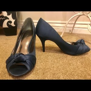 Navy blue heels